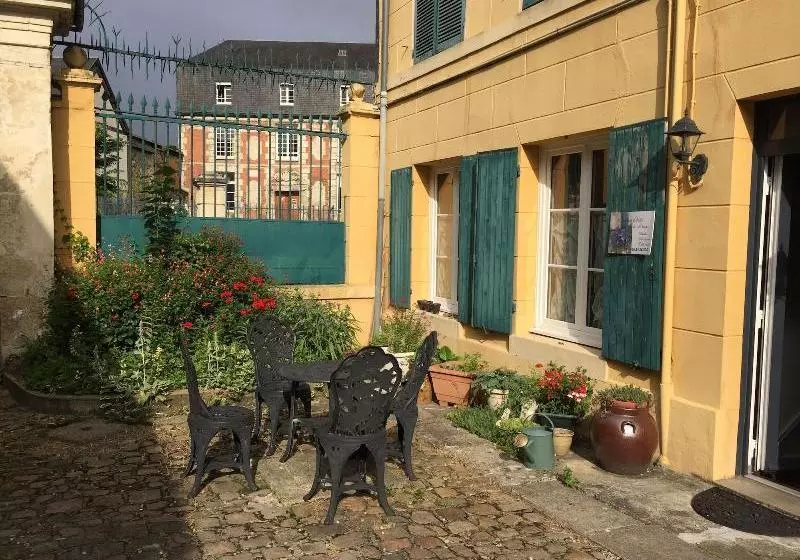 Majatalo Chambre D Hôtes Au Coeur De Lisieux