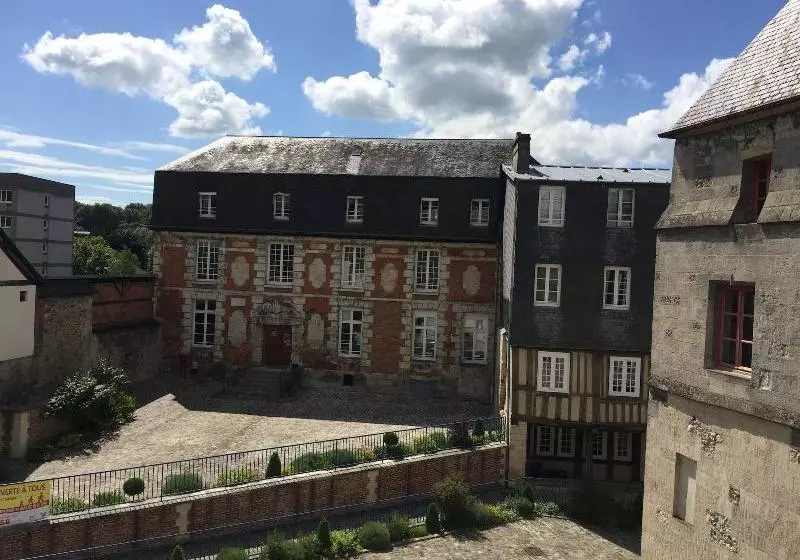 Majatalo Chambre D Hôtes Au Coeur De Lisieux