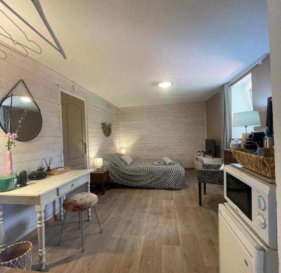 ペンション Chambre D Hôtes Du Vieux Collonges