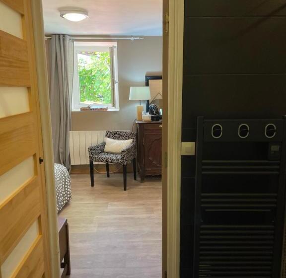 ペンション Chambre D Hôtes Du Vieux Collonges