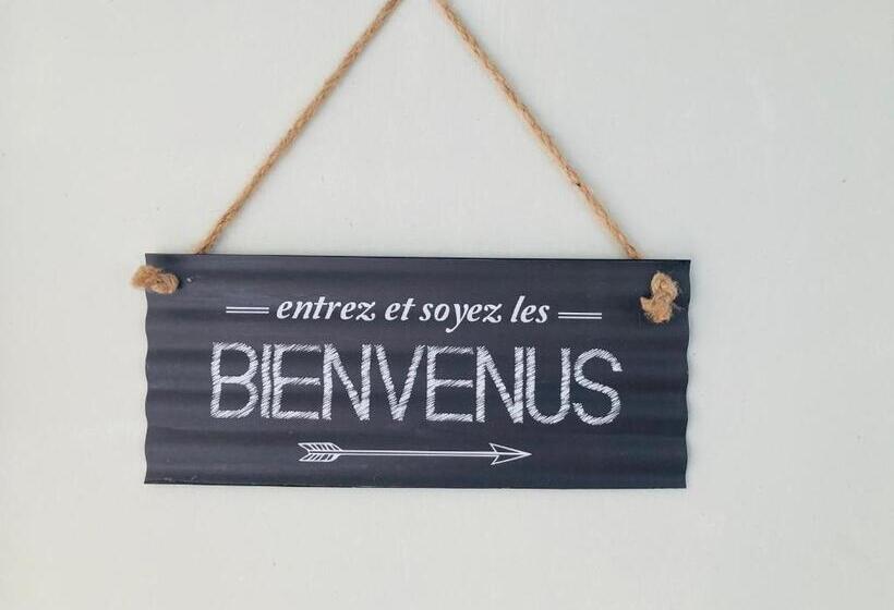 ペンション Chambre D Hôtes Du Vieux Collonges