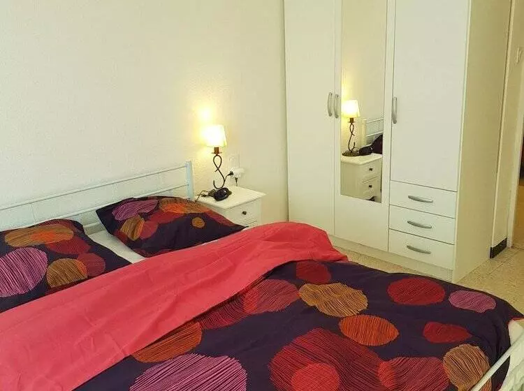 Majatalo En Pleine Nature à Nîmes Avec Piscine