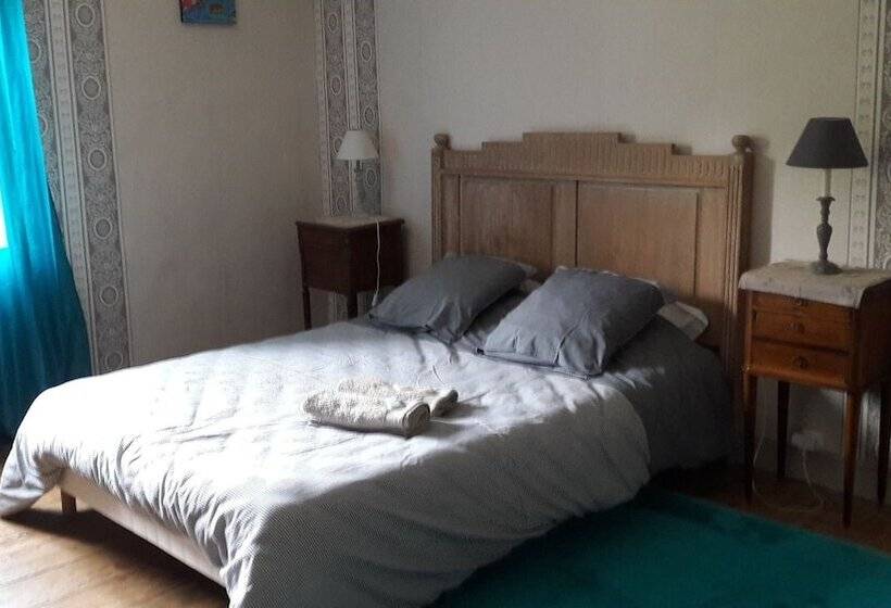 بنسيون Le Petit Plessis