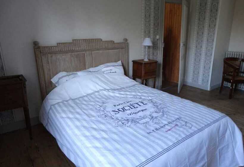 بنسيون Le Petit Plessis