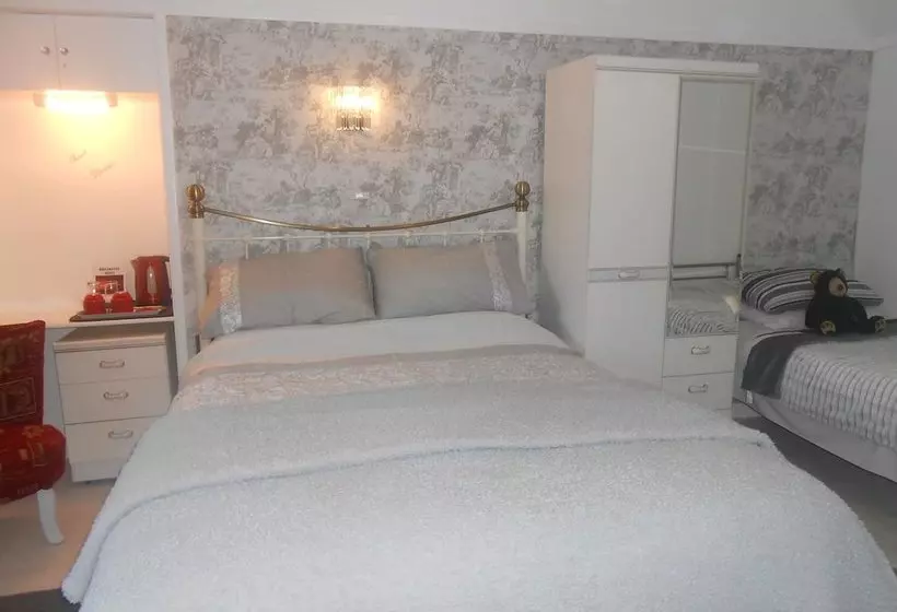 ペンション Seaview Guest House