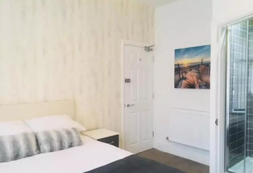 Majatalo Townhouse @ Westminster St