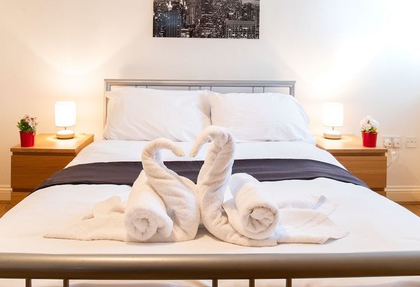 2 Bedroom Apartment, Castle Walk