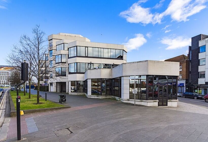 Cornwall House Apartments