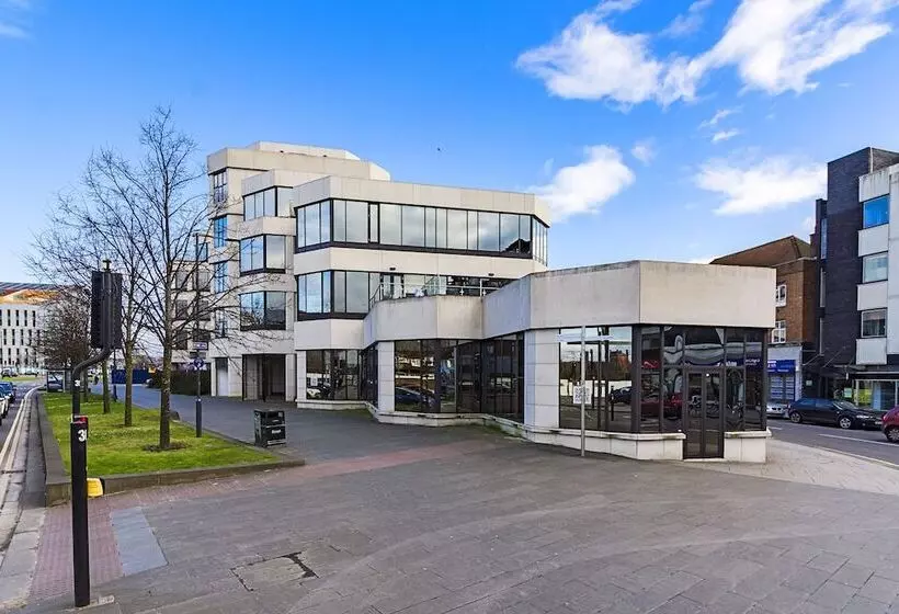 Cornwall House Apartments