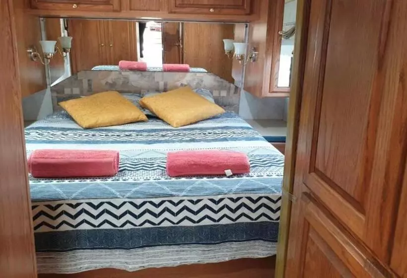 Majatalo Blue Ocean Camp - Tasartico