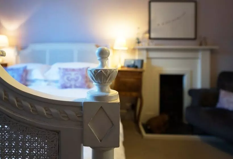 Majatalo Checkers Pantry With Rooms