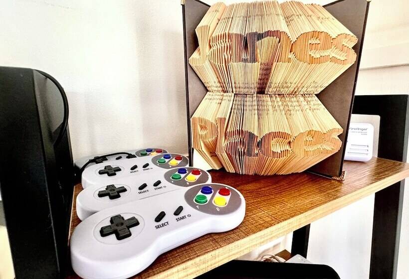 Peveril House, Spacious Eco Friendly Holiday Home