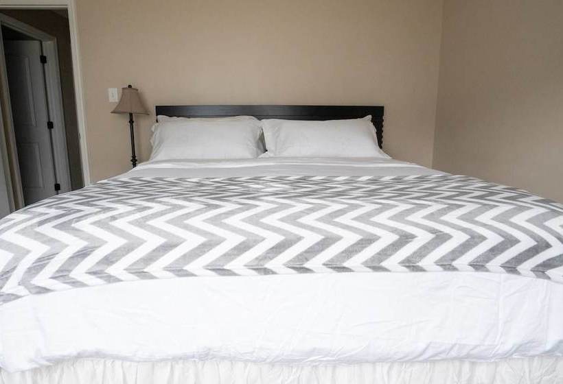 Beautiful Brand New 3 Bd Home Near West Point!