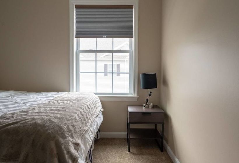 Beautiful Brand New 3 Bd Home Near West Point!