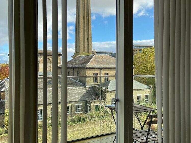 Blissful One Bed Near The River