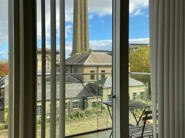 Blissful One Bed Near The River