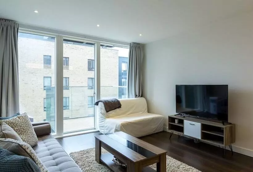 Blissful One Bed Near The River