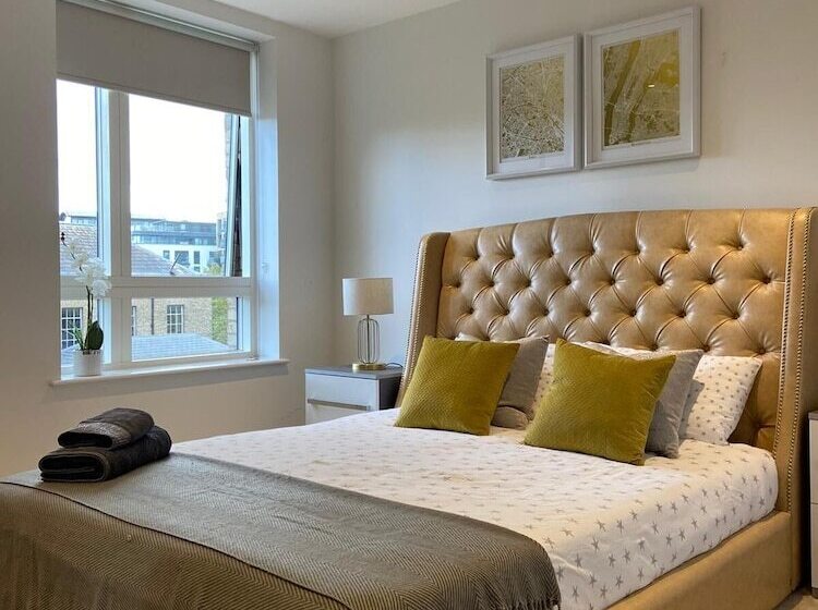 Blissful One Bed Near The River