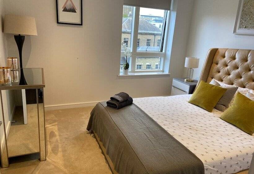 Blissful One Bed Near The River