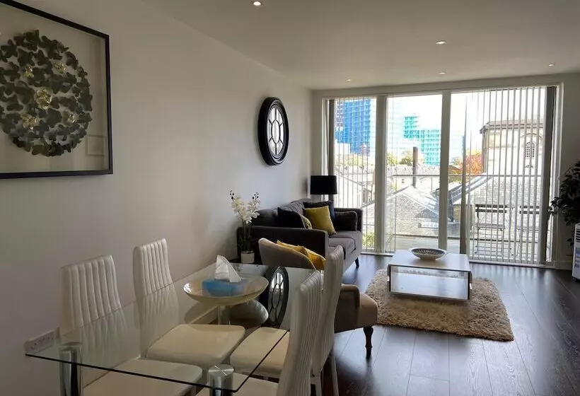 Blissful One Bed Near The River