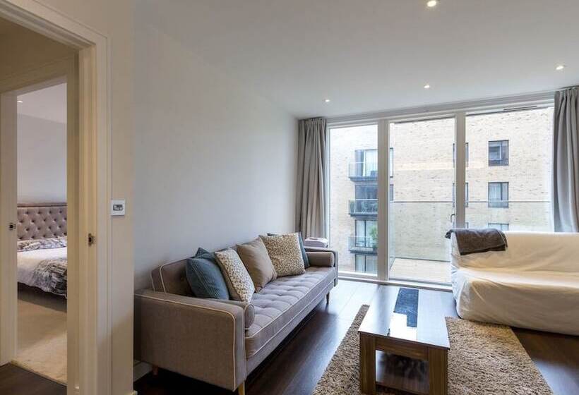 Blissful One Bed Near The River