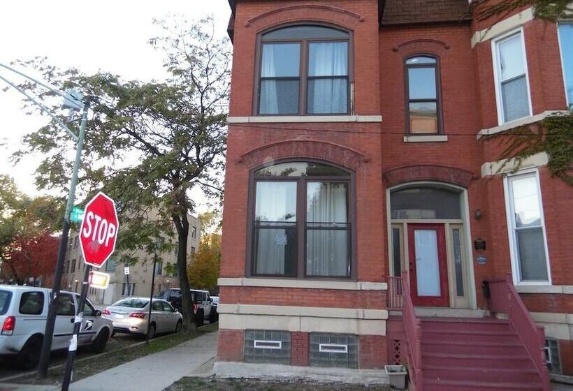 Bucktown, Urban Luxury And Convenience, Near L Train Stop At Western