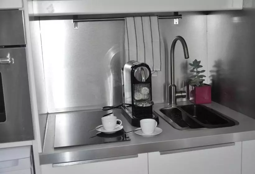 Le Nid Des Halles, Au Cœur Du Boulingrin