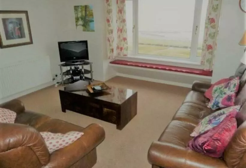 Beachview Holiday Flat 2