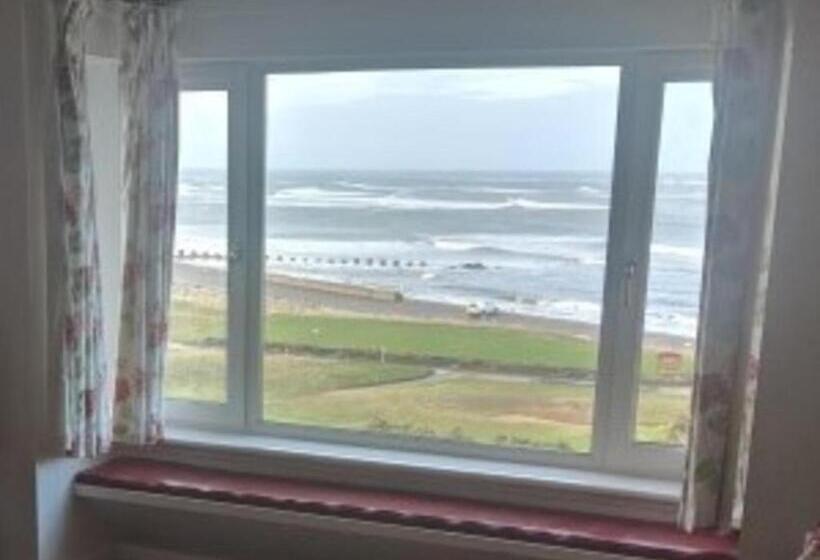 Beachview Holiday Flat 2