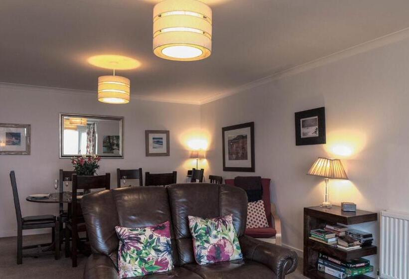 Beachview Holiday Flat 2