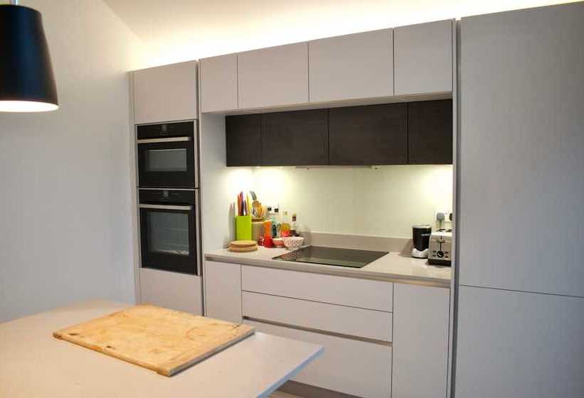 Elegant Eco Glass House