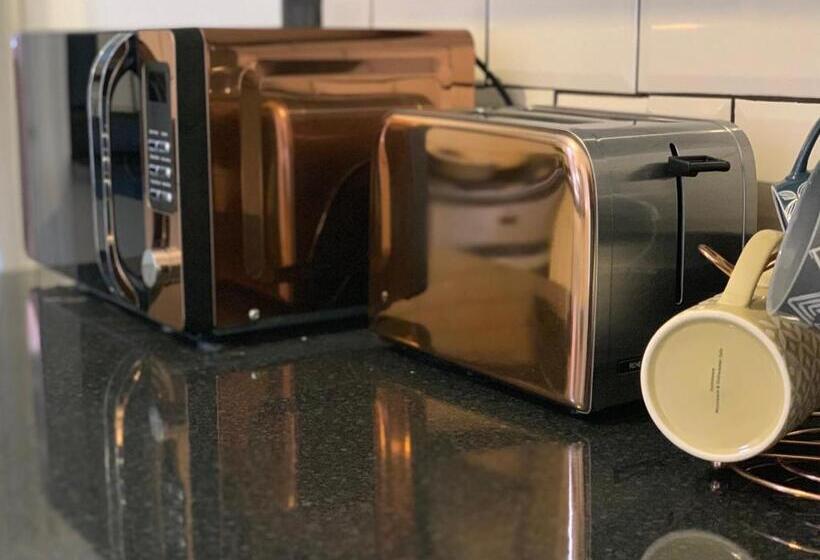 Gordon House Kettering