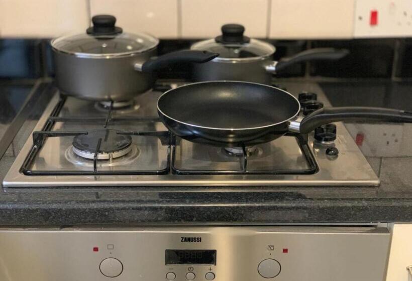 Gordon House Kettering