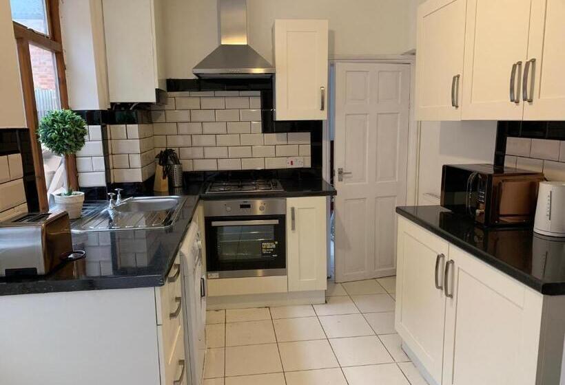 Gordon House Kettering