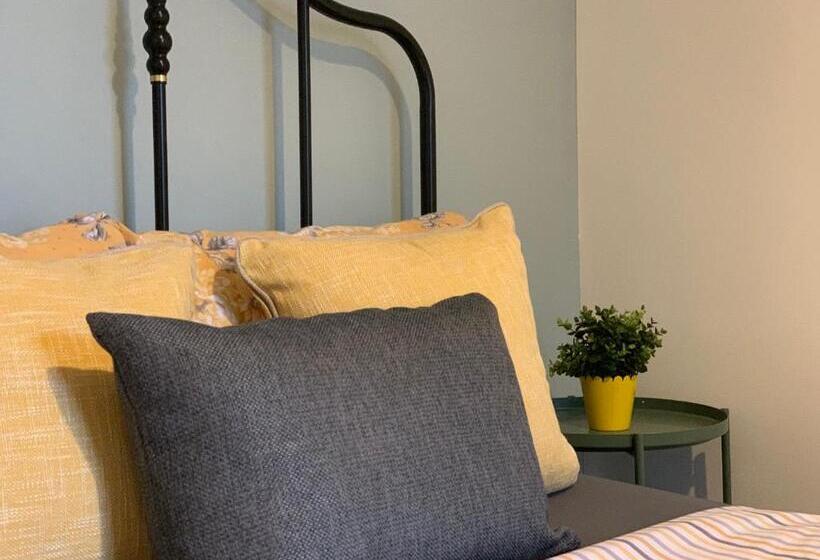 Gordon House Kettering