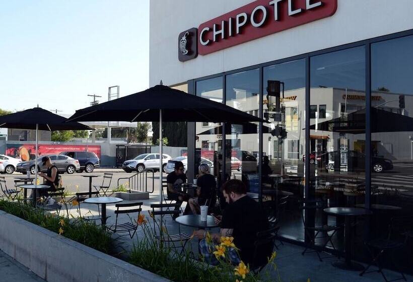 Spacious House On Melrose W Private Backyard Gym