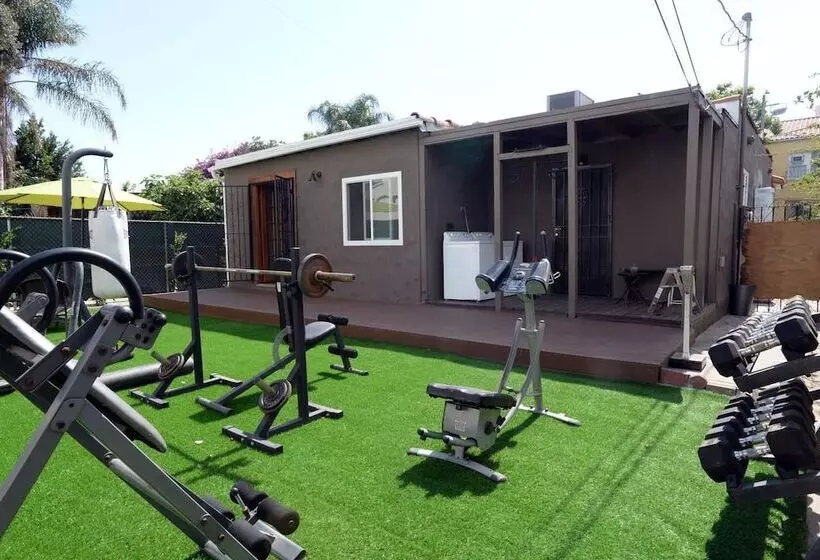 Spacious House On Melrose W Private Backyard Gym