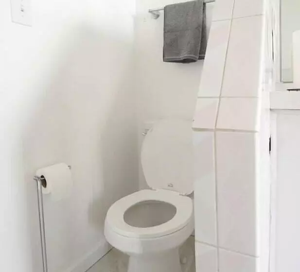 Spacious House On Melrose W Private Backyard Gym