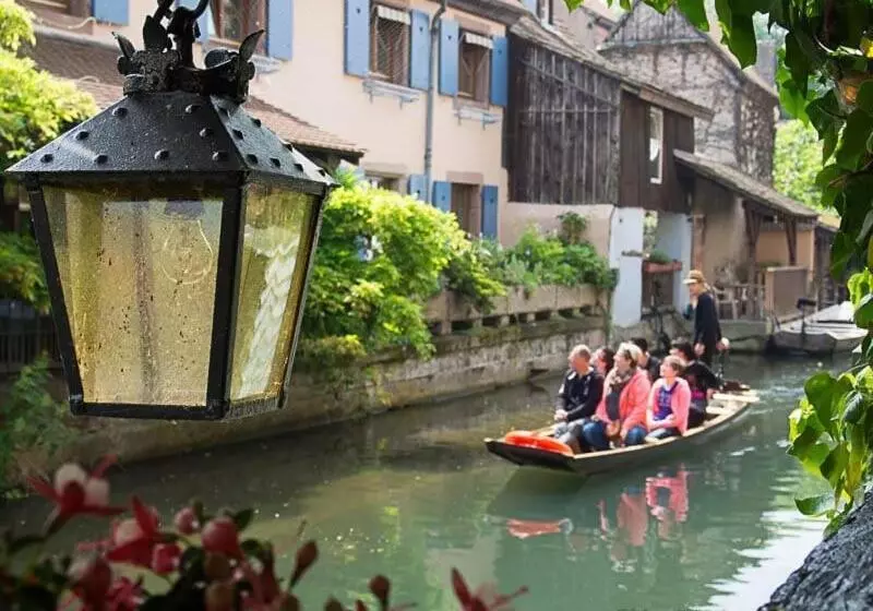 Aux Deux Hirondelles