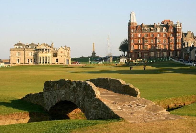 Hotel No 10   By Staydunfermline