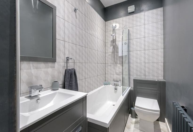 Otel No 10   By Staydunfermline