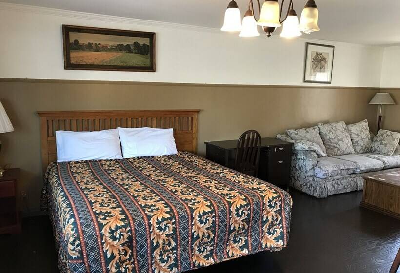 Sunshine Village Motel