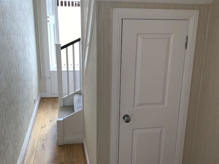 The Village Tavern Apartment