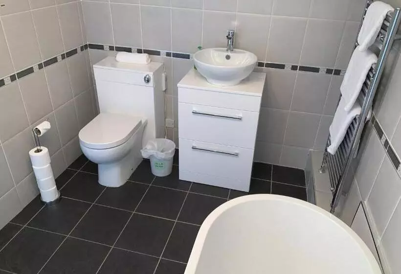 The Village Tavern Apartment