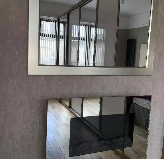 The Village Tavern Apartment