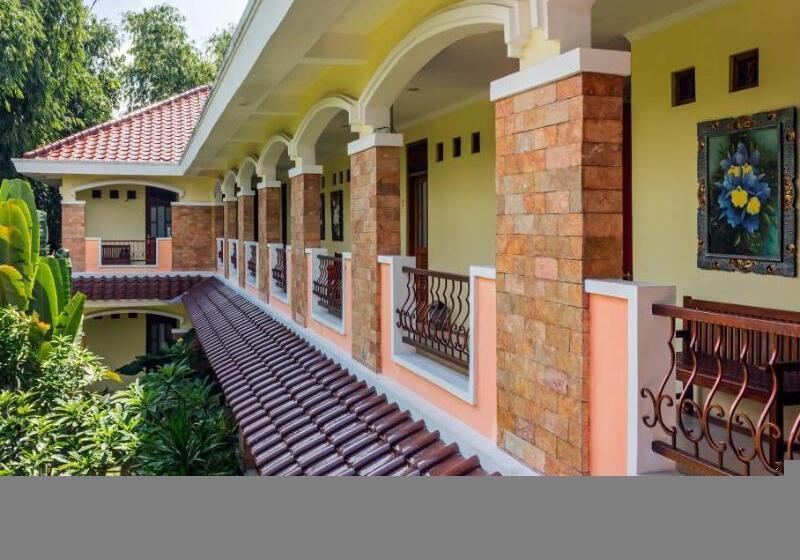 Отель Villa Alicia