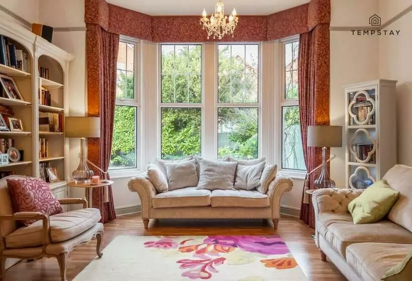 Luxury Home   Central Windsor, Gated Parking