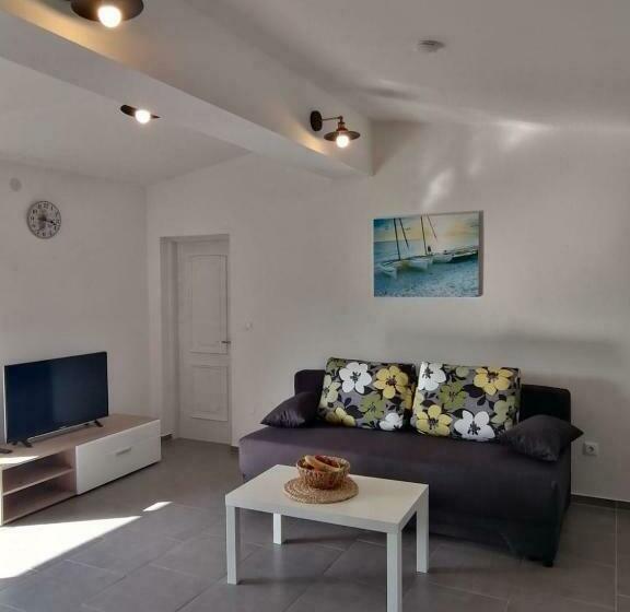 Apartmani Sirius Rogoznica