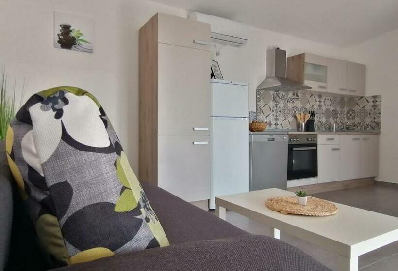 Apartmani Sirius Rogoznica