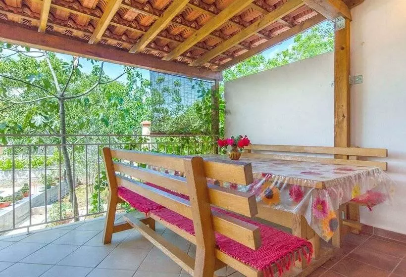 Apartment Ojdana